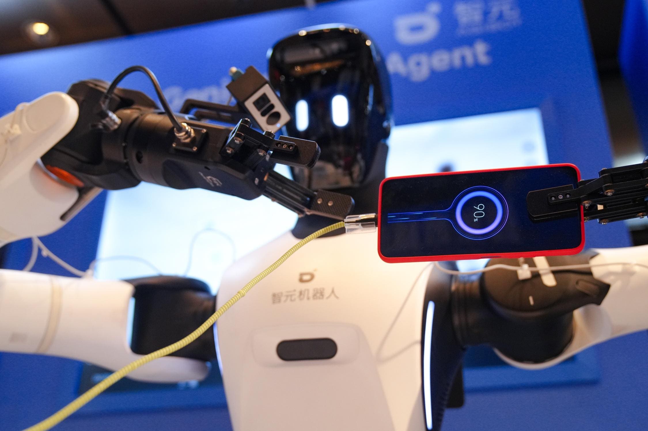 agibot-humanoid-robot – john koetsier